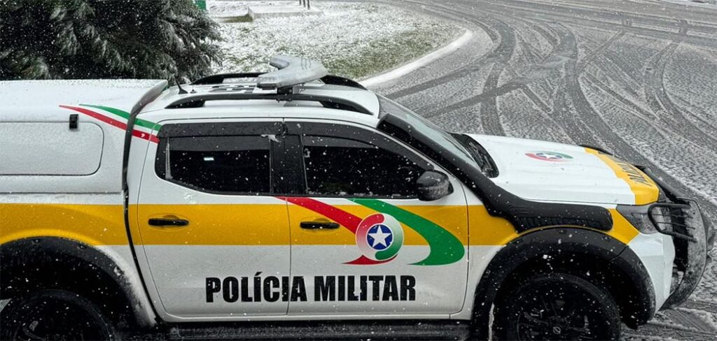 Primeira neve do ano é registrada em SC foi nesta quinta-feira(29)