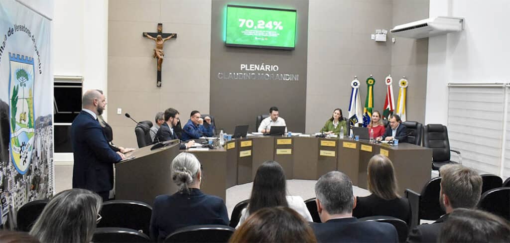 Unoesc fala sobre o programa Universidade Gratuita na Câmara de Vereadores de Joaçaba Unoesc fala sobre o programa Universidade Gratuita na Câmara de Vereadores de Joaçaba