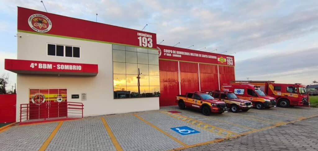 Quartéis do CBMSC recebem nova pintura