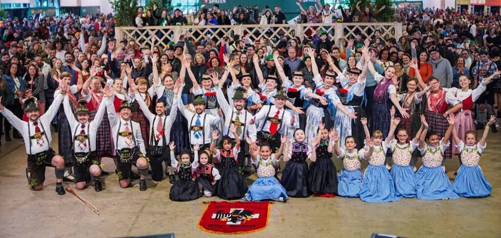 Oktober Curitiba 2025: A tradição alemã em festa no coração do paraná