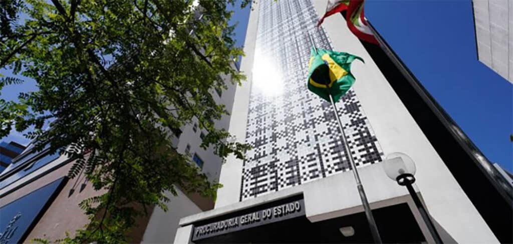 SC e Paraná avançam em acordo sobre royalties do petróleo SC e Paraná avançam em acordo sobre royalties do petróleo