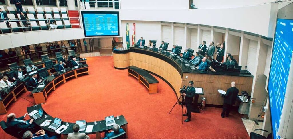 Alesc aprova 23 projetos do Governo do Estado Alesc aprova 23 projetos do Governo do Estado