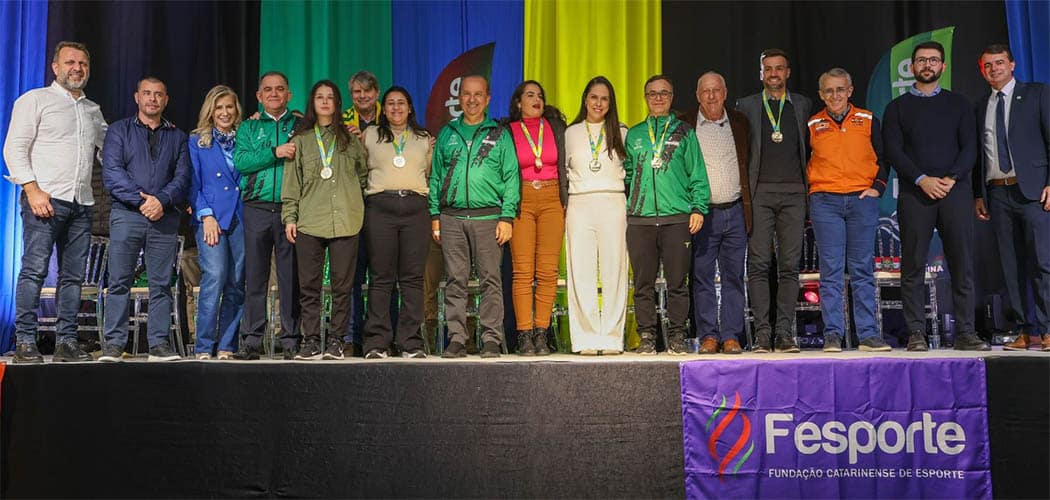 Governador participa da abertura dos Joguinhos Abertos de SC em Rio do Sul