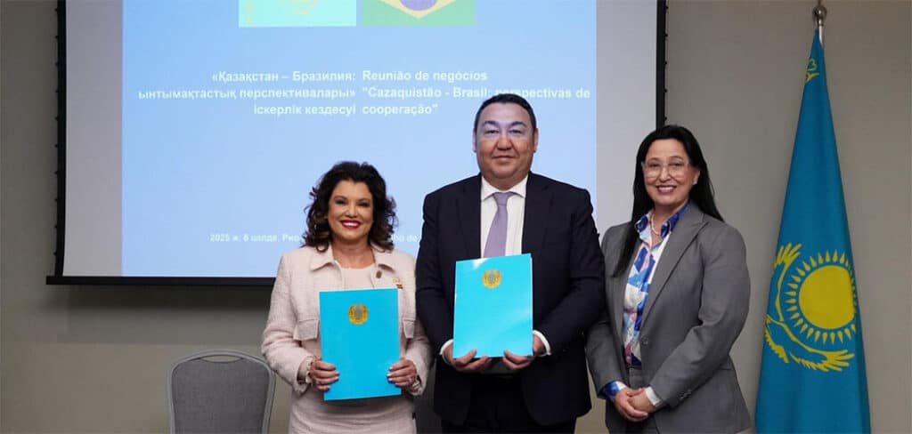 Santa Catarina firma parceria com o Cazaquistão Santa Catarina firma parceria com o Cazaquistão