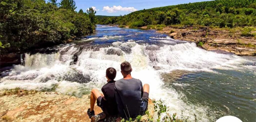 Campos Gerais é destaque com press trip e lançamento de guia turístico