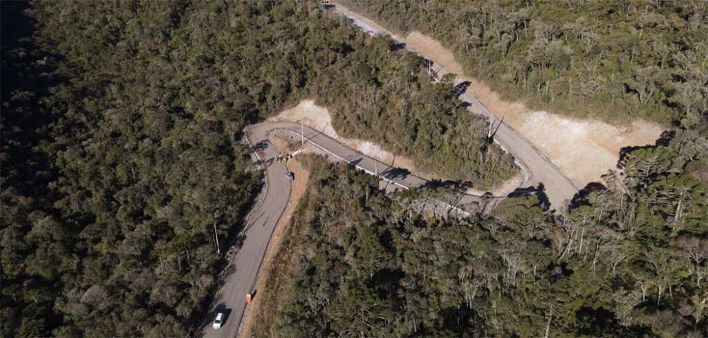 Estrada Boa: obras na Serra do Corvo Branco chegam a 40% de execução Estrada Boa: obras na Serra do Corvo Branco chegam a 40% de execução