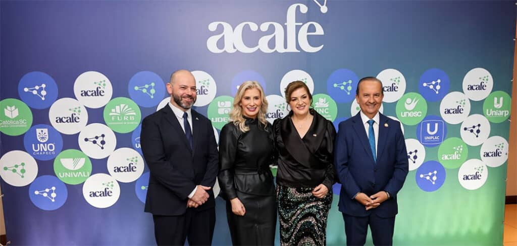 Governador Jorginho Mello participa da posse da nova diretoria da Acafe