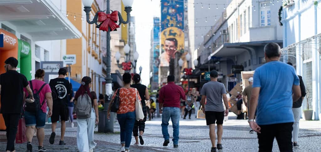 Santa Catarina tem a melhor distribuição de renda do país, aponta IBGE Santa Catarina tem a melhor distribuição de renda do país, aponta IBGE