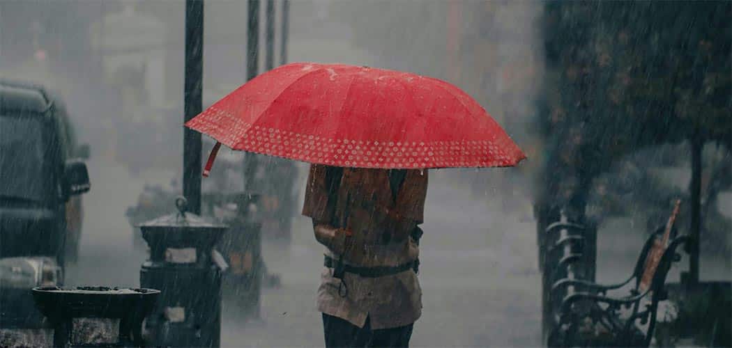 Temporais com chuva intensa marcam o último dia de 2025 e o primeiro de 2026 em SC