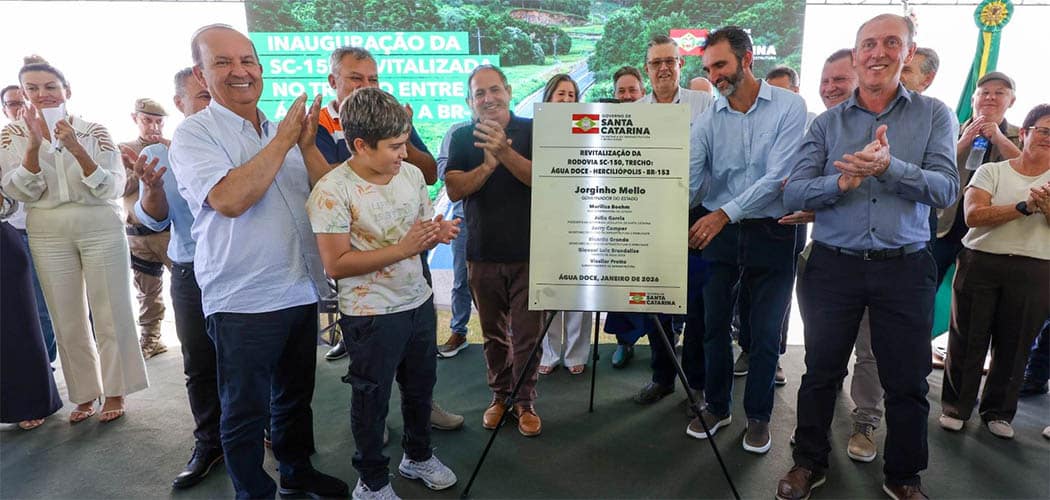 Estrada Boa: Jorginho Mello entrega revitalização da SC-150 em Água Doce