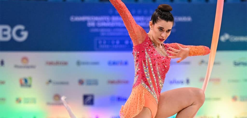 Luana Franceschi, atleta Joinvilense de ginástica rítmica, disputa o Campeonato Brasileiro Luana Franceschi, atleta Joinvilense de ginástica rítmica, disputa o Campeonato Brasileiro