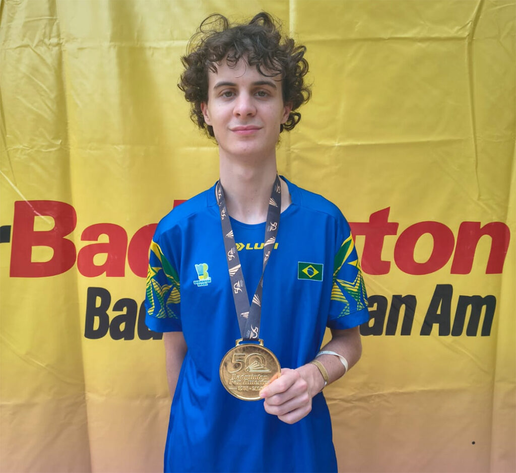 Atleta de Joaçaba conquista título Pan-Americano de Air Badminton pela Seleção Brasileira