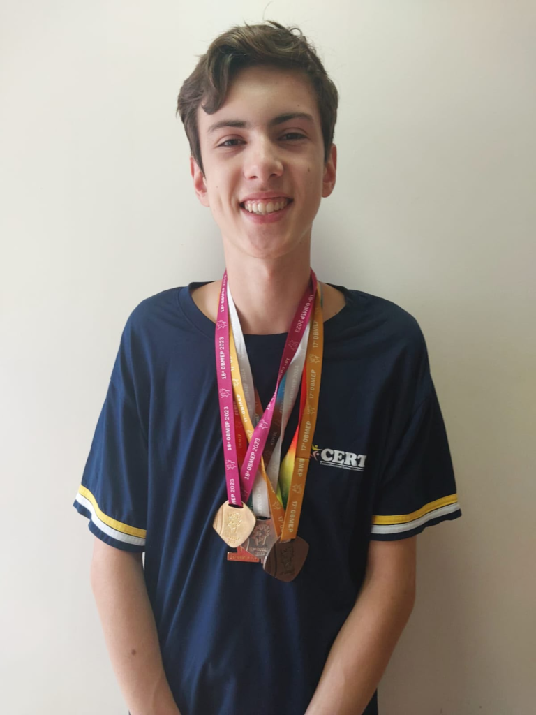 Educação de Joaçaba celebra ouro nacional e outras conquistas na Olimpíada Brasileira de Matemática das Escolas Públicas