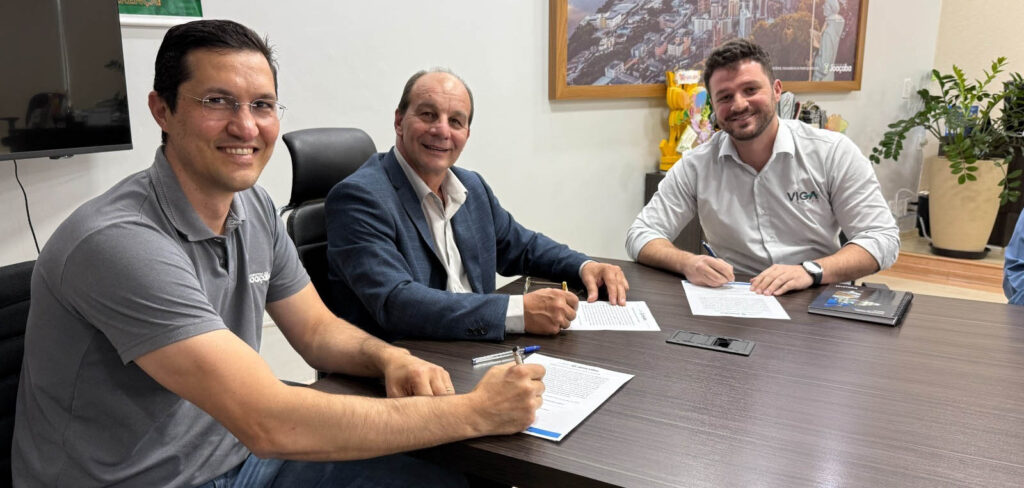 Prefeitura de Joaçaba assina ordem de serviço para pavimentação de três ruas no Bairro Nossa Senhora de Lurdes Prefeitura de Joaçaba assina ordem de serviço para pavimentação de três ruas no Bairro Nossa Senhora de Lurdes