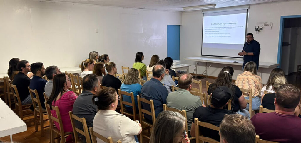 ACIOC promove Visita Empresarial em Água Doce e aborda a Reforma Tributária