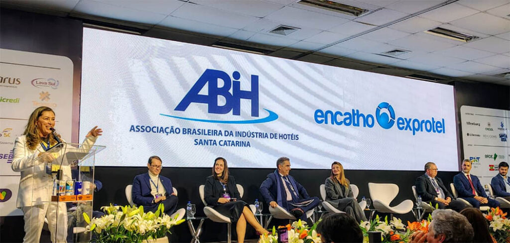Encatho & Exprotel 2026 reúne 5.517 participantes e transforma Florianópolis em capital da hospitalidade