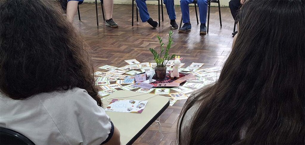 Escola Restaurativa promove círculos de construção de paz em escolas do Oeste