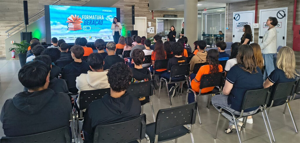 Programa Geração Empreendedora forma estudantes em Joaçaba